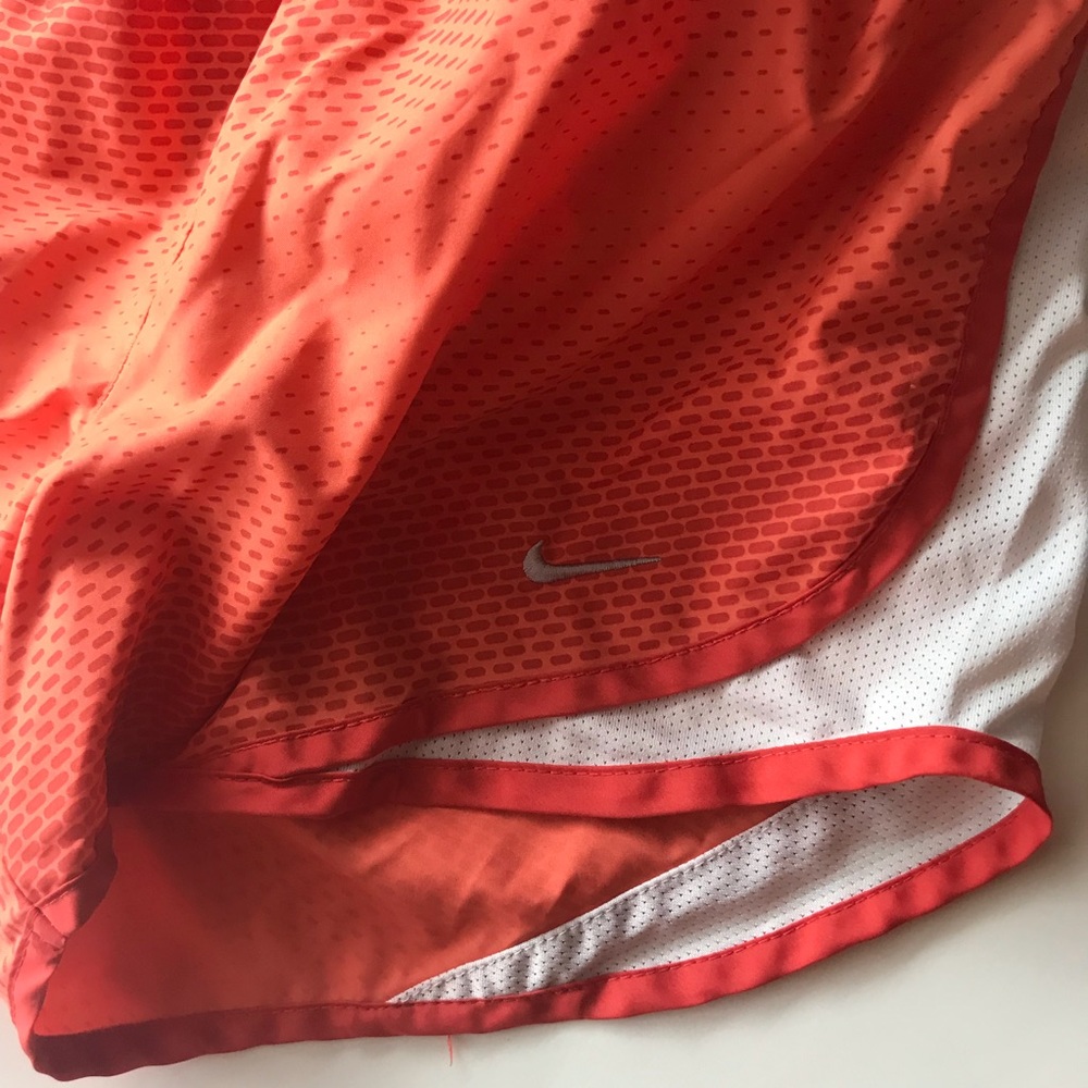 Running shorts - Picture 3 of 4